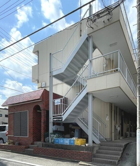 ナガタマンションの外観