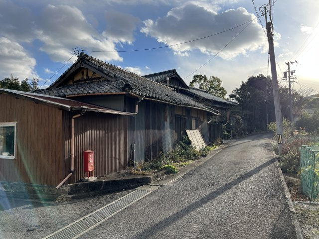 津市分部 売土地の前面道路含む現地写真