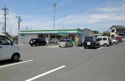 【周辺】 | グランディアス．Ⅲ | ファミリーマート田原浦店まで1000m