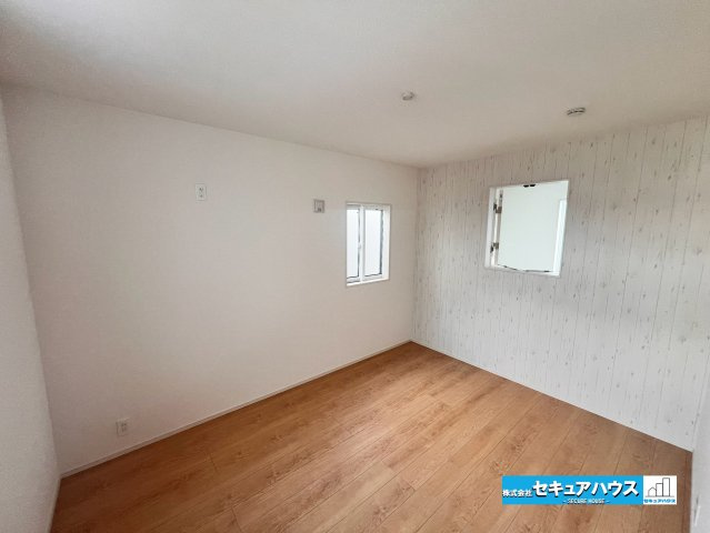 【完成】名古屋市南区砂口町　全7棟の洋室|【洋室イメージ】
◆家族一人ひとりの大切なプライベート空間。趣味に合わせて使って頂けるようシンプルに仕上げてあります。暮らし心地を大きく左右する収納を、適材適所に配置し使い勝手を考慮しました。　