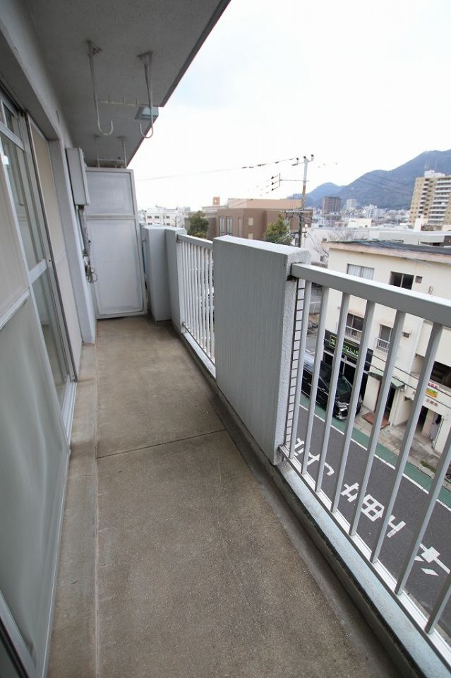 リファレンス三郎丸のバルコニー