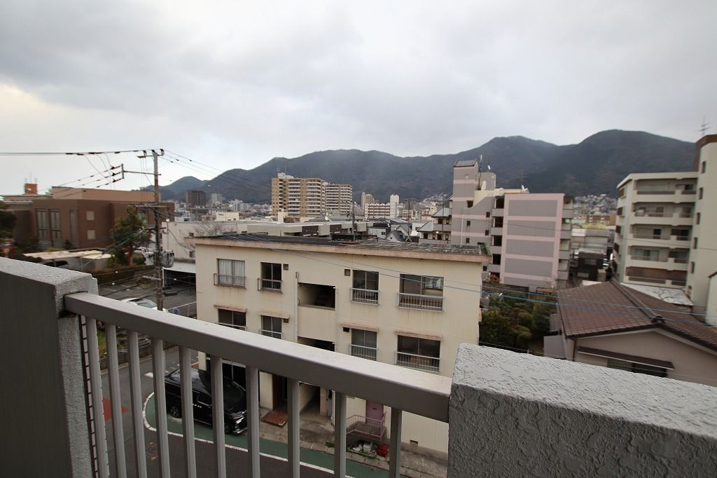 リファレンス三郎丸のエントランス