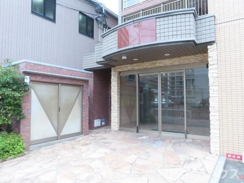 福岡市博多区東比恵３丁目の賃貸マンションのエントランス|エントランス写真