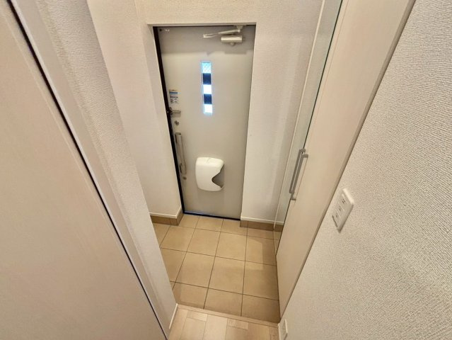 クレシェントの玄関