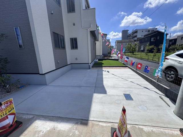 松戸市上矢切新築戸建の駐車場|A号棟駐車スペース・並列2台駐車可
