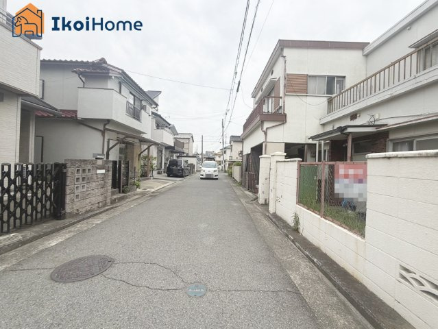明石市藤江　土地の前面道路含む現地写真|●年中無休：当日予約可●前面道路は幅員約5ｍ、交通量少なく安心の住環境です。