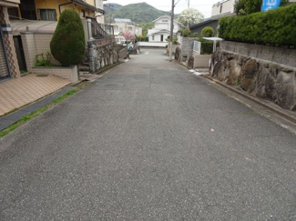 【前面道路含む現地写真】 | 川西市水明台2丁目8の11　中古一戸建て