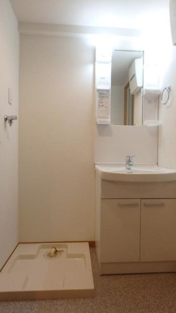 Ｌ’ｉｄｅａｌ成増　Ⅱの洗面所