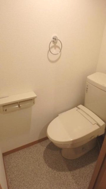 Ｌ’ｉｄｅａｌ成増　Ⅱのトイレ