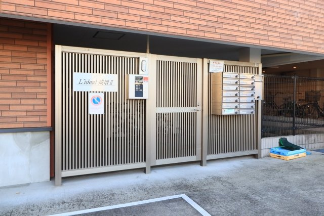 Ｌ’ｉｄｅａｌ成増　Ⅱのエントランス