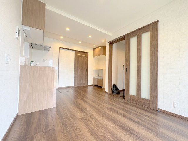 大庄北１丁目戸建ての居間・リビング|こちらのリビングで趣味の時間をお楽しみください