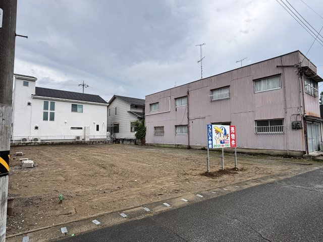土地　早田東町５丁目の前面道路含む現地写真
