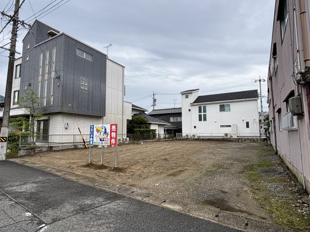 土地　早田東町５丁目の前面道路含む現地写真