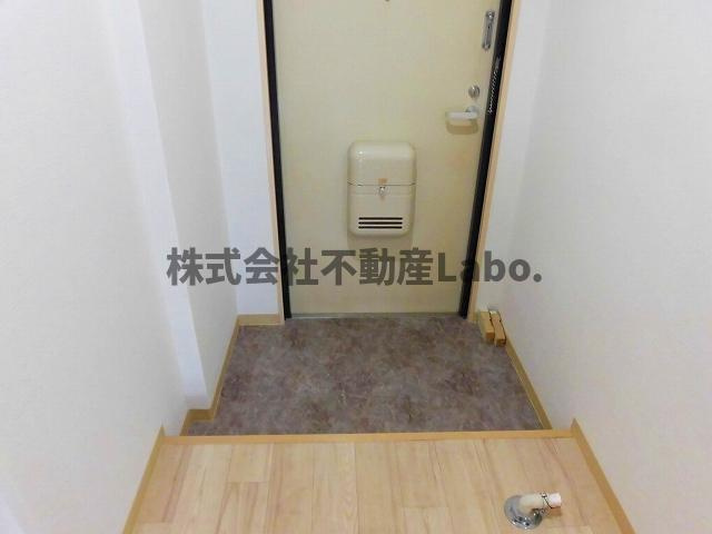 ハイツコンフォートの玄関