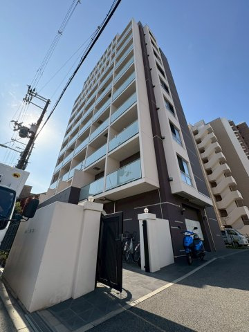 コーラルポワント難波WESTの外観