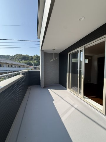【北西・南西角地】東金市東金B区新築戸建のバルコニー