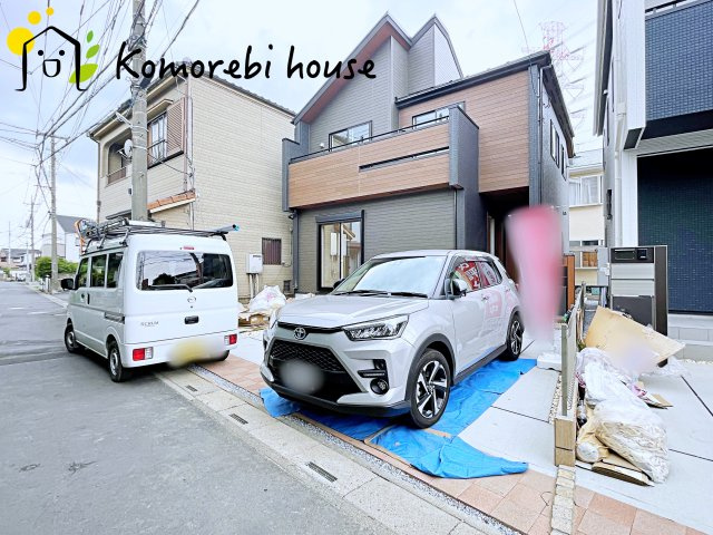 桶川市坂田　新築一戸建て　02の駐車場|カースペースがあります