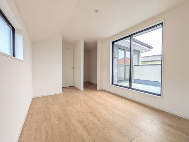 八王子市　長房町　新築一戸建て　６期の収納|～オープンタイプのウォークインクローゼット　お荷物がスッキリ収まります～