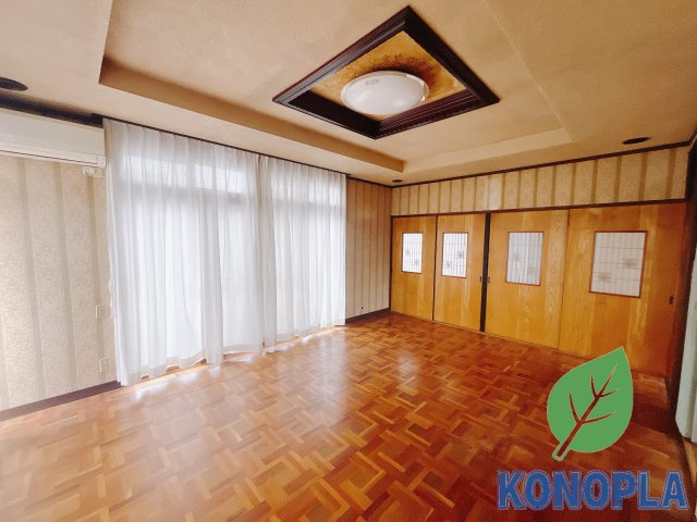 【中古戸建】高崎市片岡町2丁目のその他|■リビング｜大きい窓からあたたかいたっぷりの光が入ります♪開放的な空間で毎日をもっと快適に(*＾＾*)