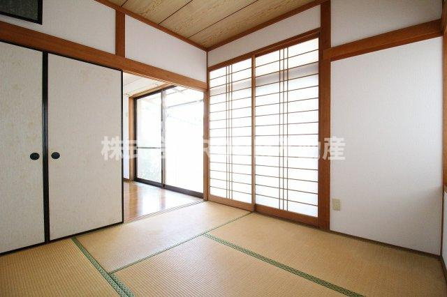 松ケ野貸家の和室|和室がひろがる居住スペース