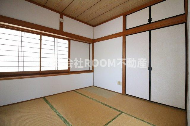 松ケ野貸家の和室|フローリングだけでなく、和室もあります