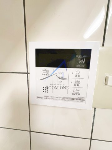 小形ビルの内装