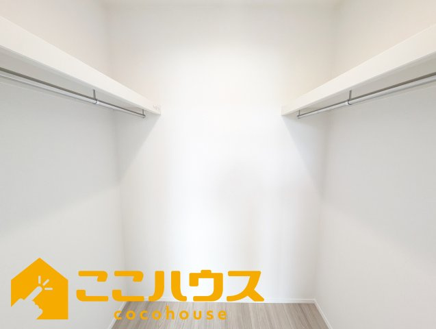 うるま市江洲2108番　新築戸建て　全10棟　I号棟の収納|大容量で多用途に使えるウォークインクローゼット♪