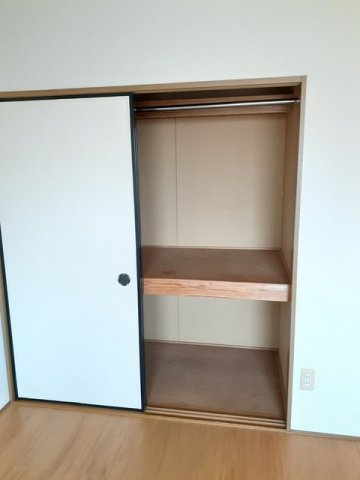 立願寺ハイツの収納