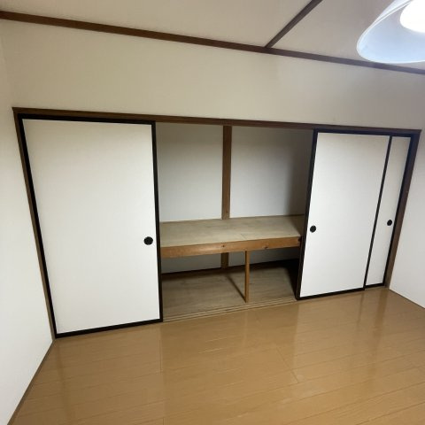 №１福盛ハイツA棟の和室