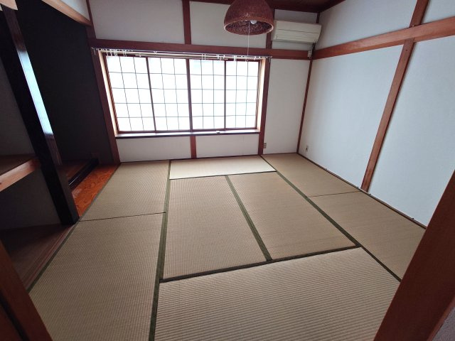 西宮貸家の和室