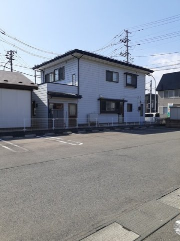 ブライト・スクエアＢの駐車場