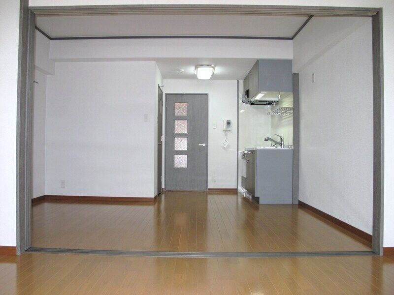 ロイヤル神屋の寝室
