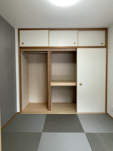 アルファステイツ西の土居の和室
