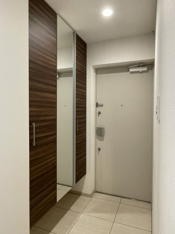 アルファステイツ西の土居の玄関