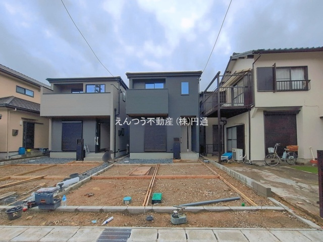 リーブルガーデン東大久手町の前面道路含む現地写真