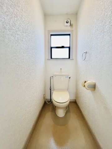 前橋市上新田町のトイレ|清潔感のあるトイレは、1.2階に◎