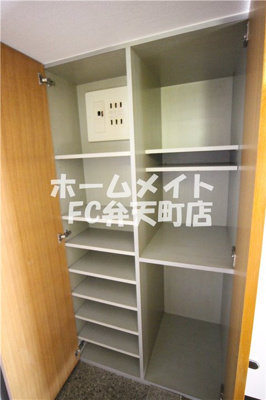【その他】 | ガーデン弁天町 | シューズBOXがあります