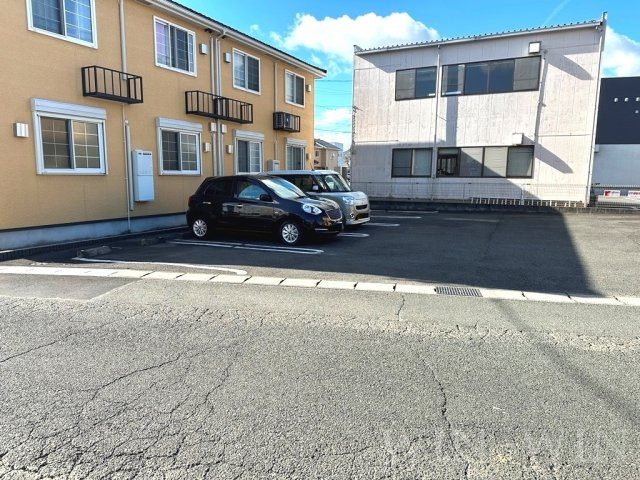 ソレイユ 一番館の駐車場