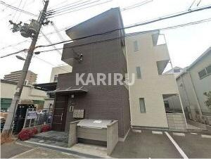 アンプルールフェール今津の駐車場