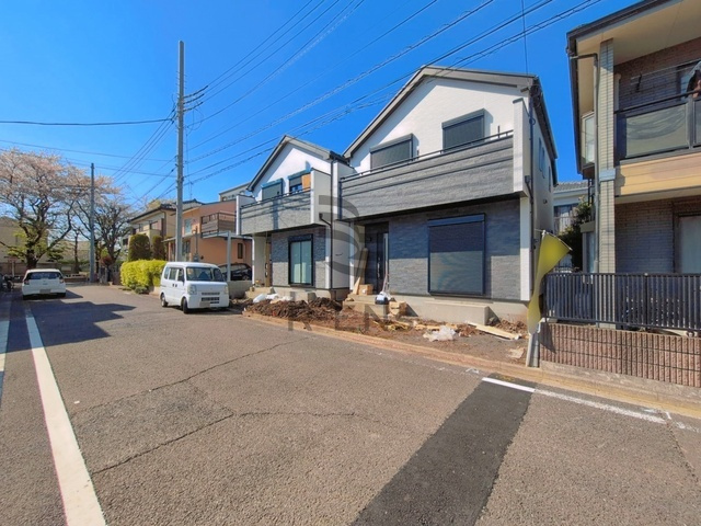 【前面道路含む現地写真】 | 練馬区南大泉１丁目　新築戸建て　A号棟 | 見通しもよく、落ち着いた住宅街でゆったり過ごせる住環境です
