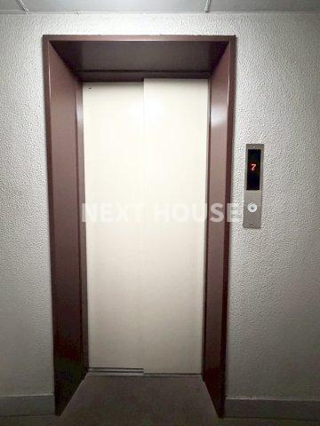 帝塚山コーポラスの玄関
