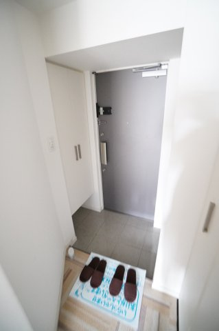 【玄関】 | SIDE One | ※同物件・同タイプの写真です。