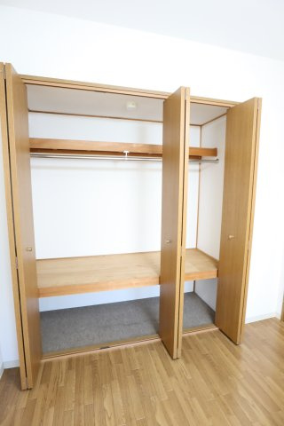 大阪市城東区中央１丁目の賃貸マンションの収納
