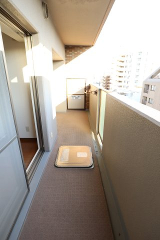 大阪市城東区中央１丁目の賃貸マンションのバルコニー