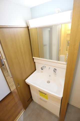 大阪市城東区中央１丁目の賃貸マンションの独立洗面台