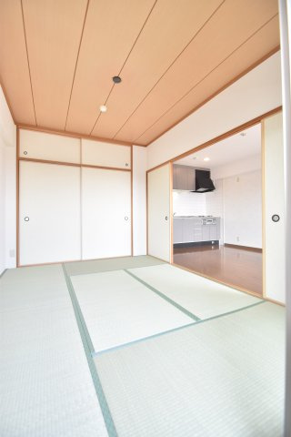 大阪市城東区中央１丁目の賃貸マンションの寝室