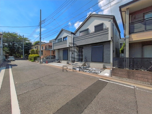【前面道路含む現地写真】 | 練馬区南大泉１丁目　新築戸建て　B号棟 | 見通しもよく、落ち着いた住宅街でゆったり過ごせる住環境です
