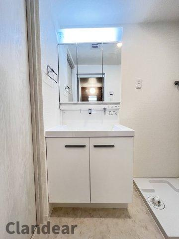 ルックハイツ金町の独立洗面台|ドキドキの新生活も、安心してスタート。ぴったりの住まいを見つけませんか？クランディアが一緒に住まい選びをサポートします‼　まずは、お気軽にお問合せください　＃クランディア