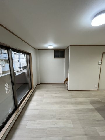 大阪市平野区平野東4丁目の居間・リビング|ゆったりとした居間です