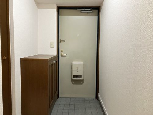 ルアールハイツの玄関